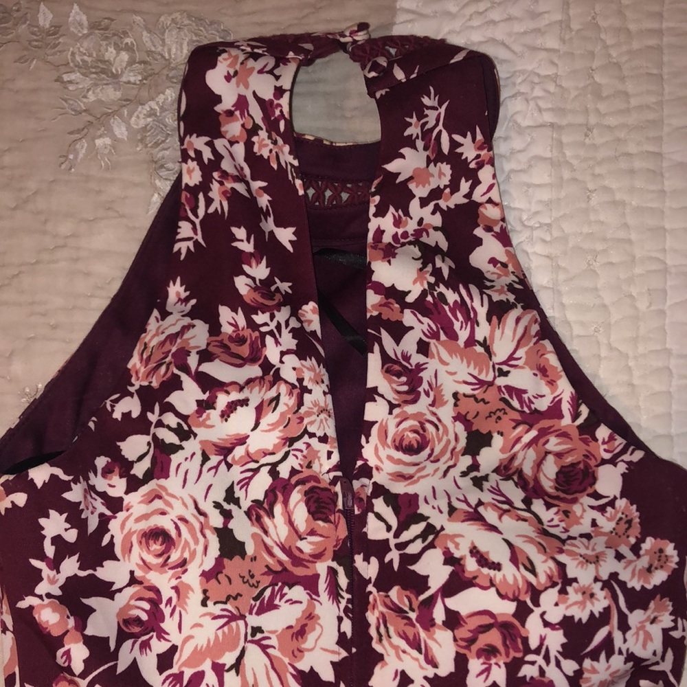 Spring dress - Picture 4 of 5